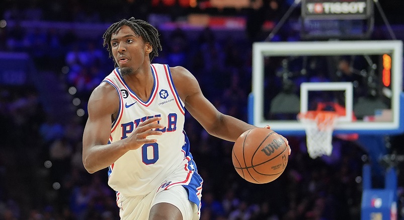 Sixers' Tyrese Maxey To Miss 3-4 Weeks With Foot Fracture - Hoops Wire